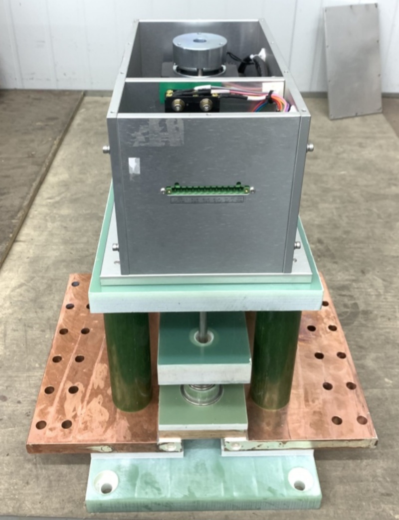 智能電動隔離開關