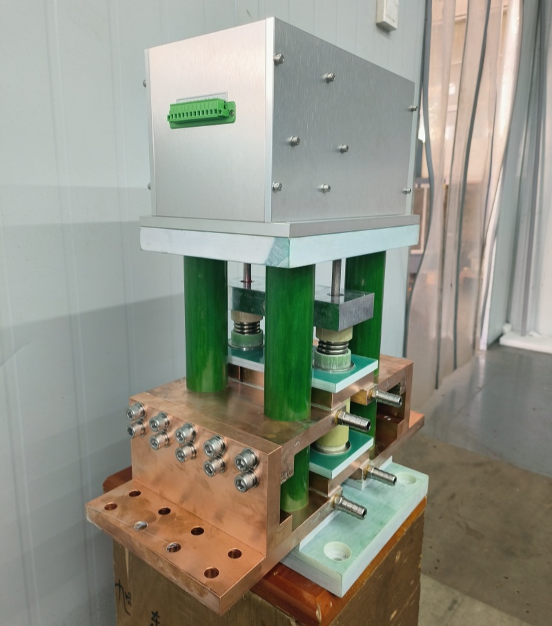 智能電動隔離開關