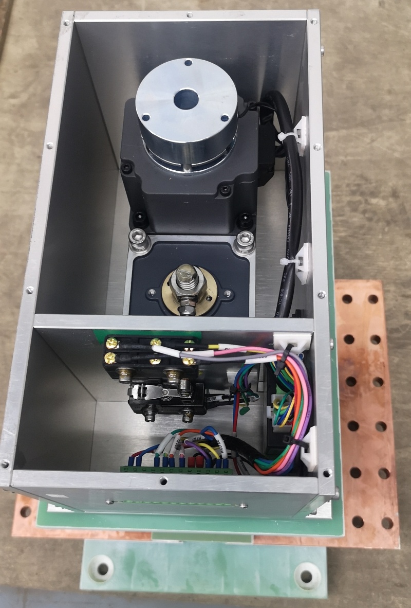 智能電動隔離開關